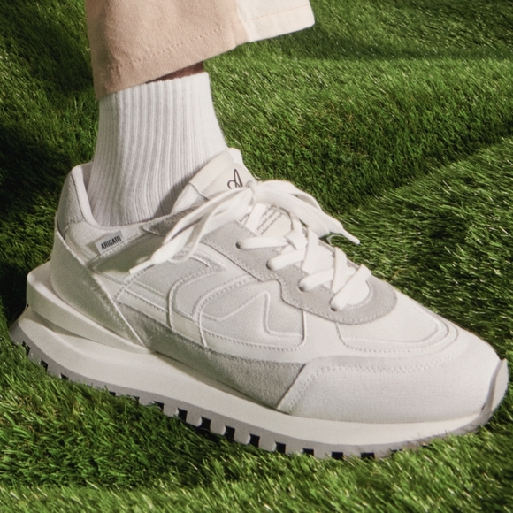 NIB Axel Arigato Sonar Sneakers - Picture 15 of 15